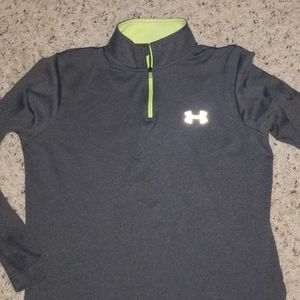 Under armour quarter zip boys large l
